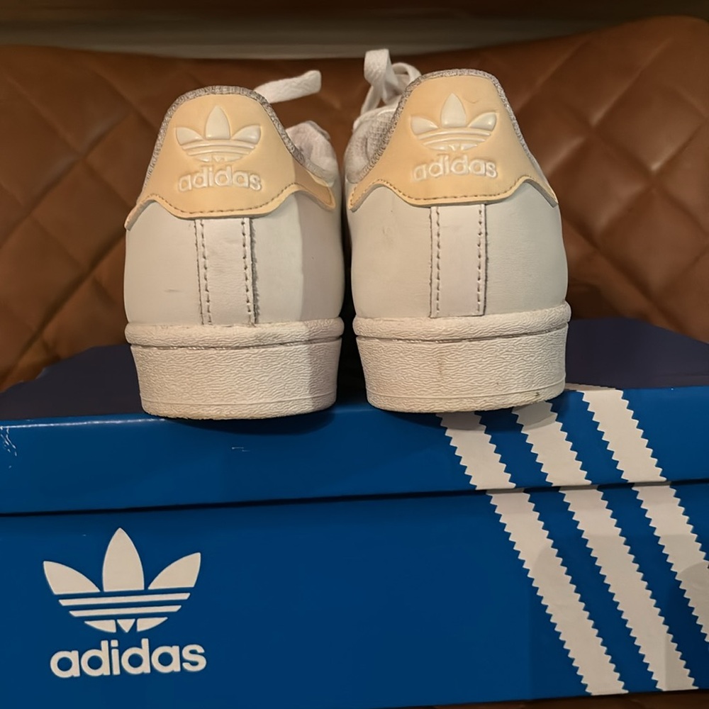 Adidas Superstars Big Girls 4 1/2. Excellent shape. - Picture 2 of 4